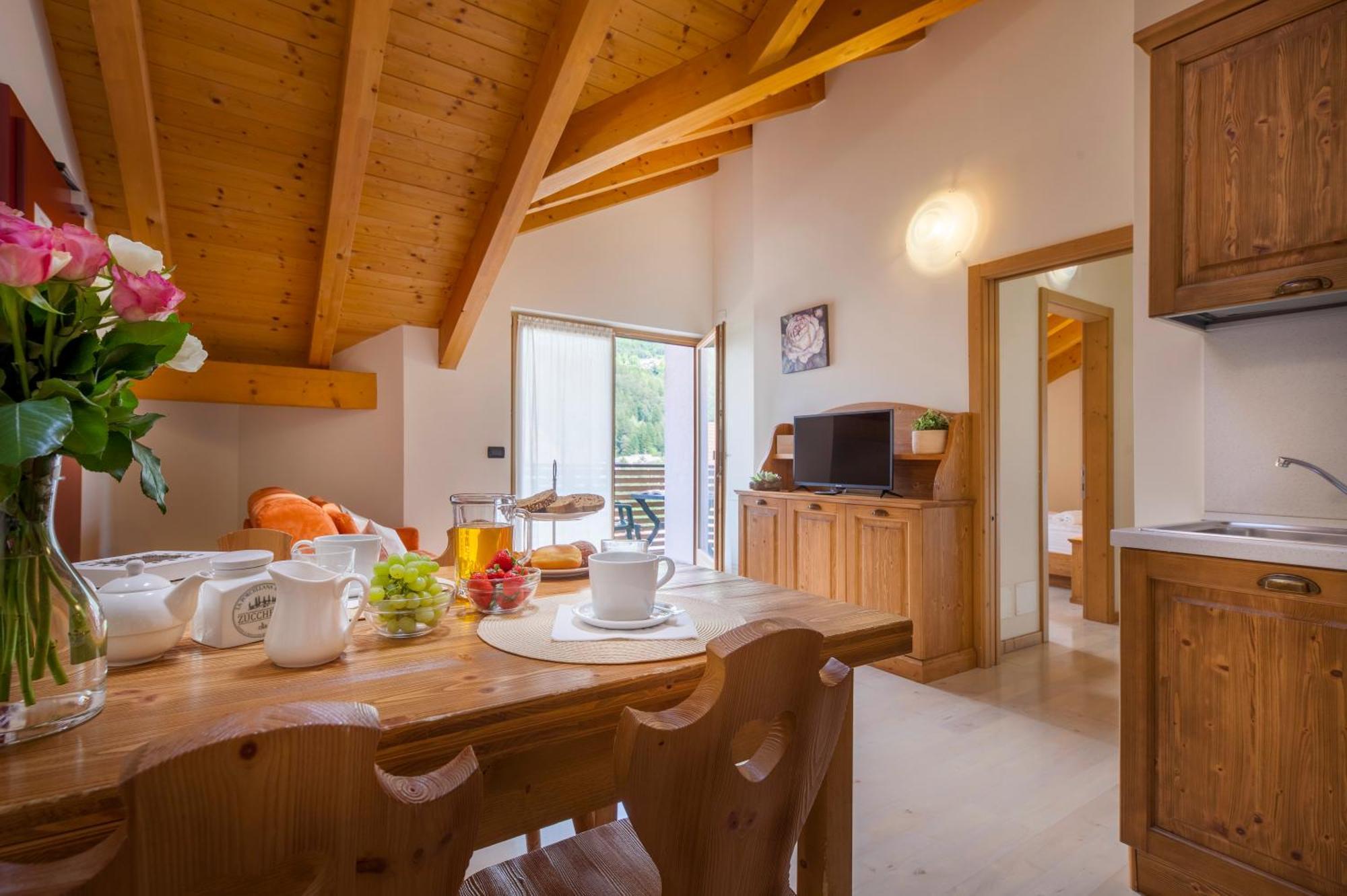 Residenza Casale Aparthotel Ponte delle Arche Luaran gambar