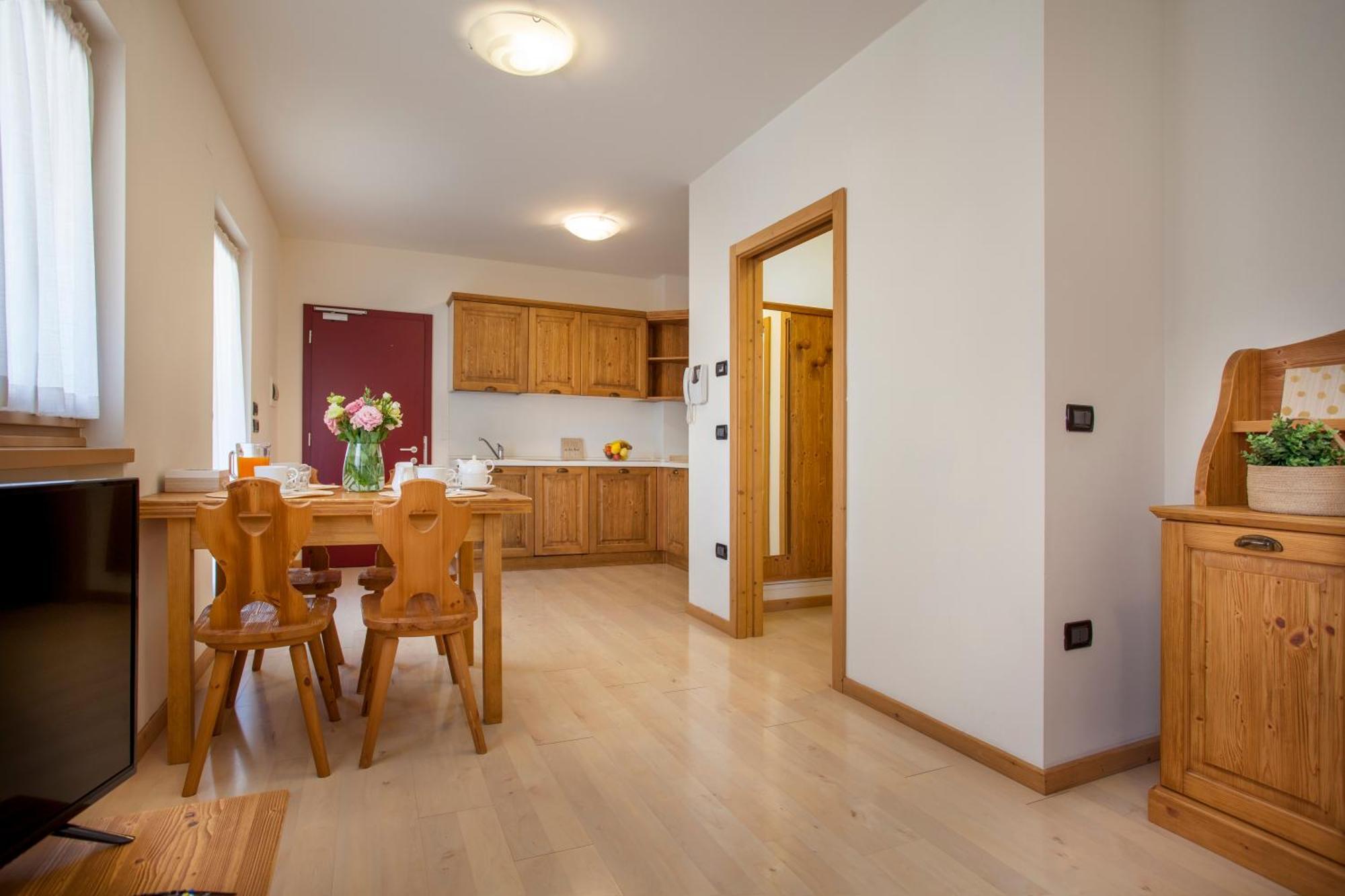 Residenza Casale Aparthotel Ponte delle Arche Luaran gambar
